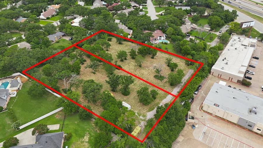 Property photo for 2301 Conway Lane, Denton, TX
