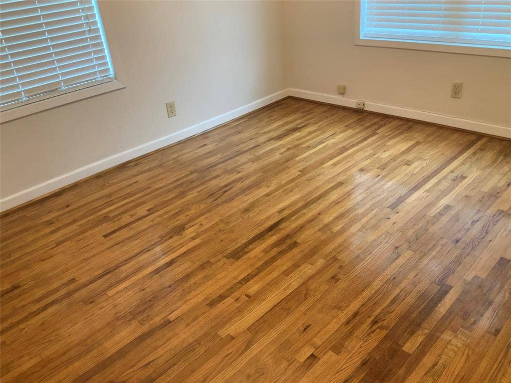 1421 N 9th Street, Midlothian, TX 76065 1421 N 9th Street, Midlothian, TX 76065
