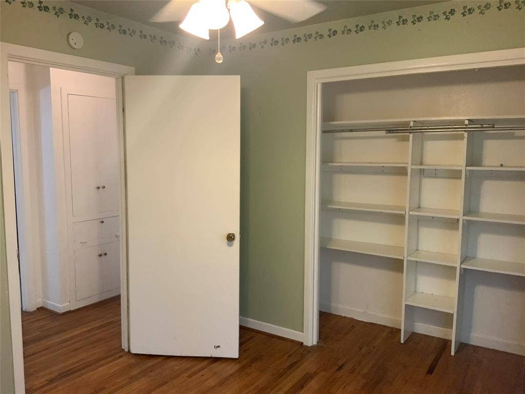 1421 N 9th Street, Midlothian, TX 76065 1421 N 9th Street, Midlothian, TX 76065