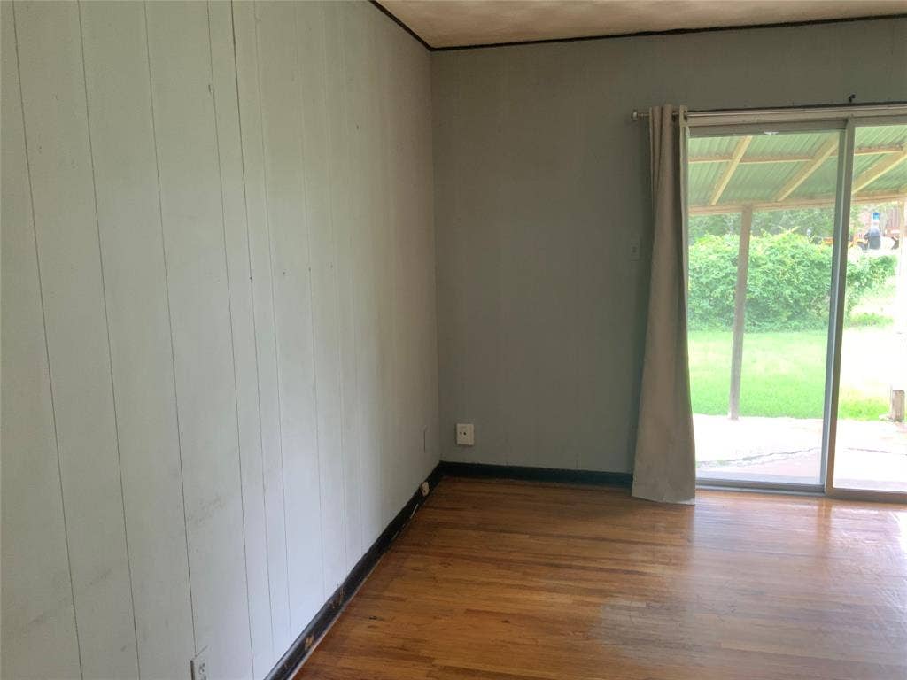 1421 N 9th Street, Midlothian, TX 76065 1421 N 9th Street, Midlothian, TX 76065