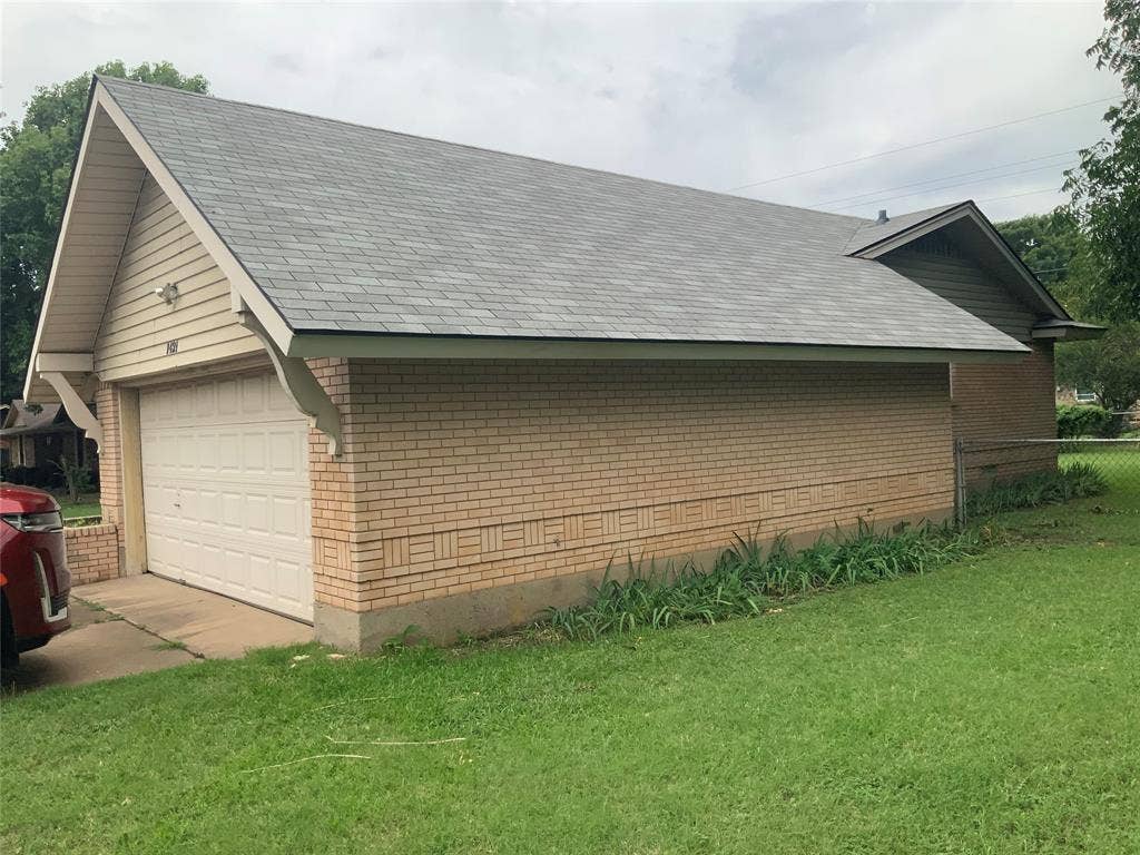 1421 N 9th Street, Midlothian, TX 76065 1421 N 9th Street, Midlothian, TX 76065