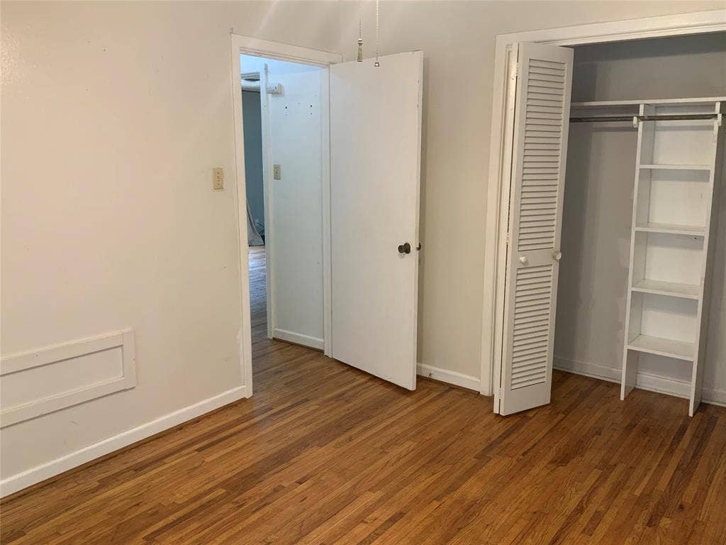 1421 N 9th Street, Midlothian, TX 76065 1421 N 9th Street, Midlothian, TX 76065