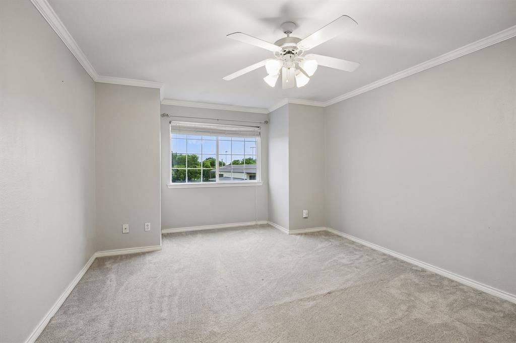 1700 Rock Ridge Road, Lucas, TX 75002 Light and bright spacious bedroom.