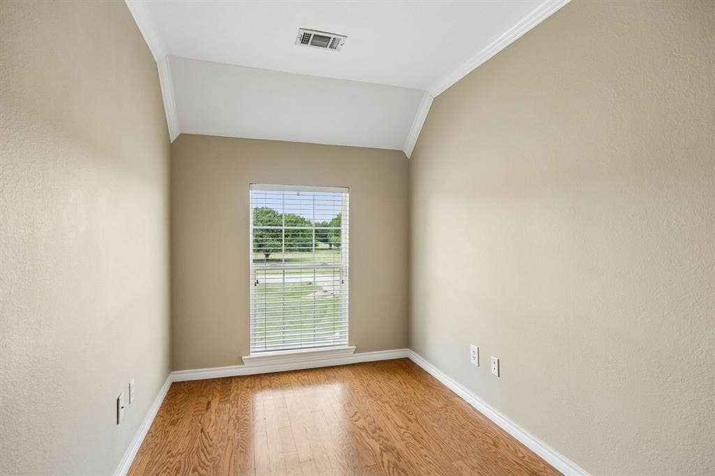 1700 Rock Ridge Road, Lucas, TX 75002 Step up into this cute space... would be an ideal reading or study space!