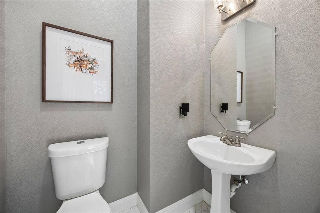 3104 Congress Avenue, Plano, TX 75025 3104 Congress Avenue, Plano, TX 75025