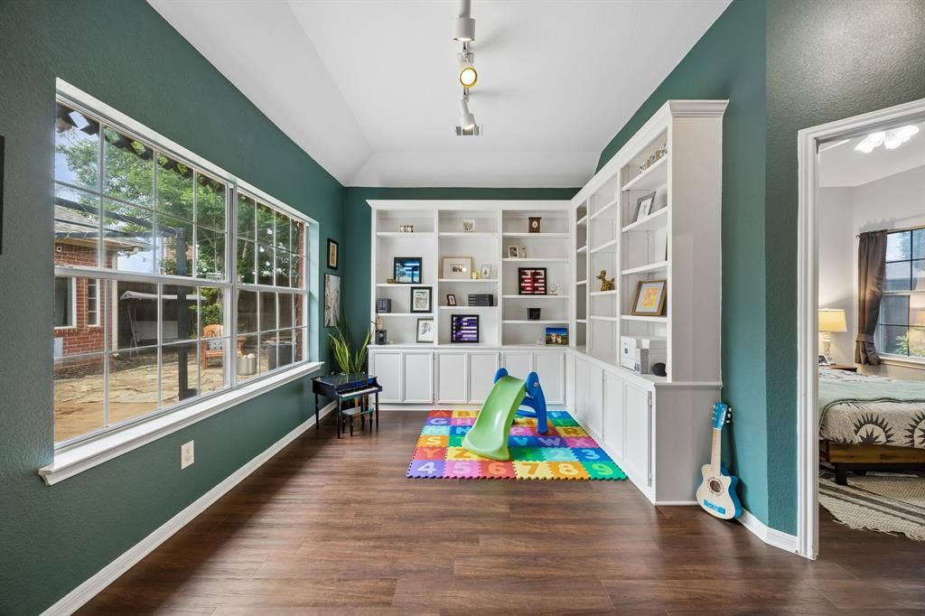 3104 Congress Avenue, Plano, TX 75025 3104 Congress Avenue, Plano, TX 75025