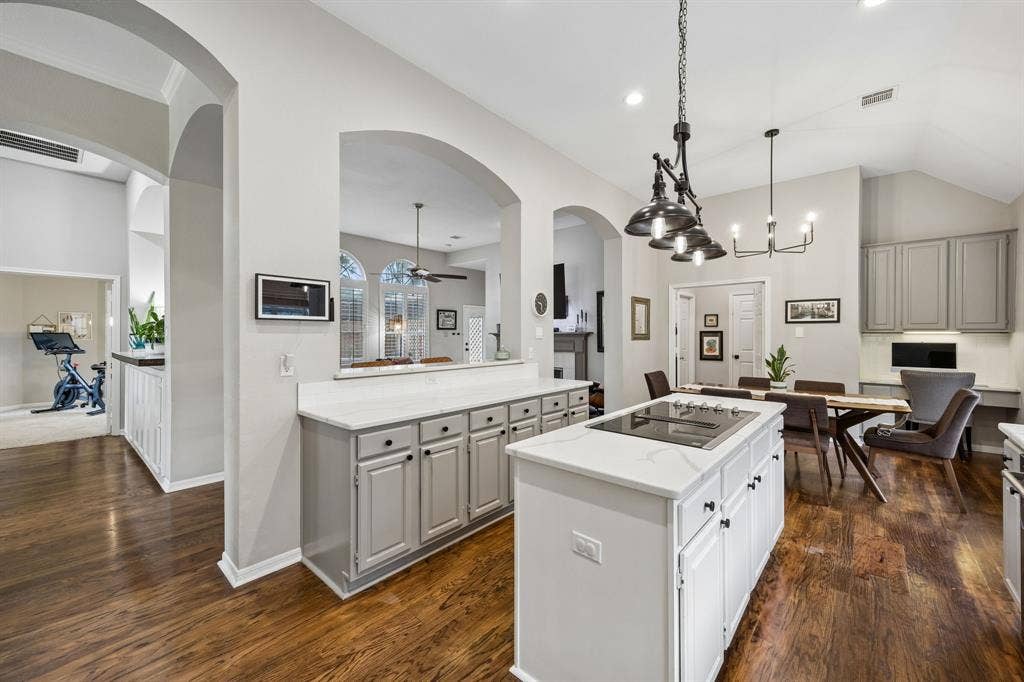 3104 Congress Avenue, Plano, TX 75025 3104 Congress Avenue, Plano, TX 75025