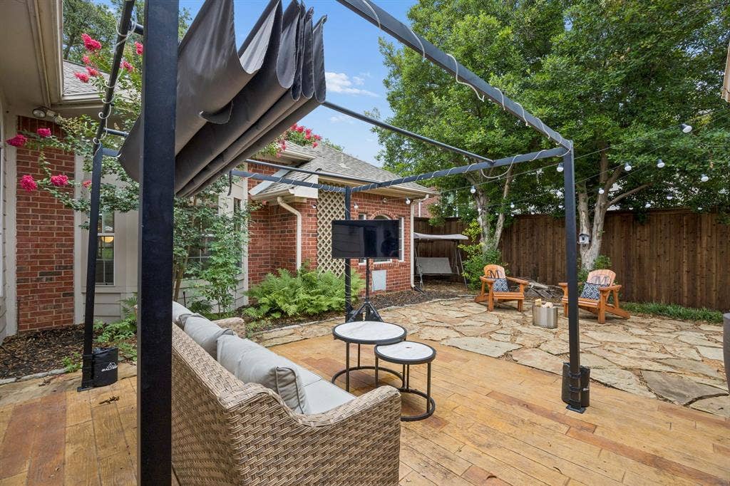 3104 Congress Avenue, Plano, TX 75025 3104 Congress Avenue, Plano, TX 75025