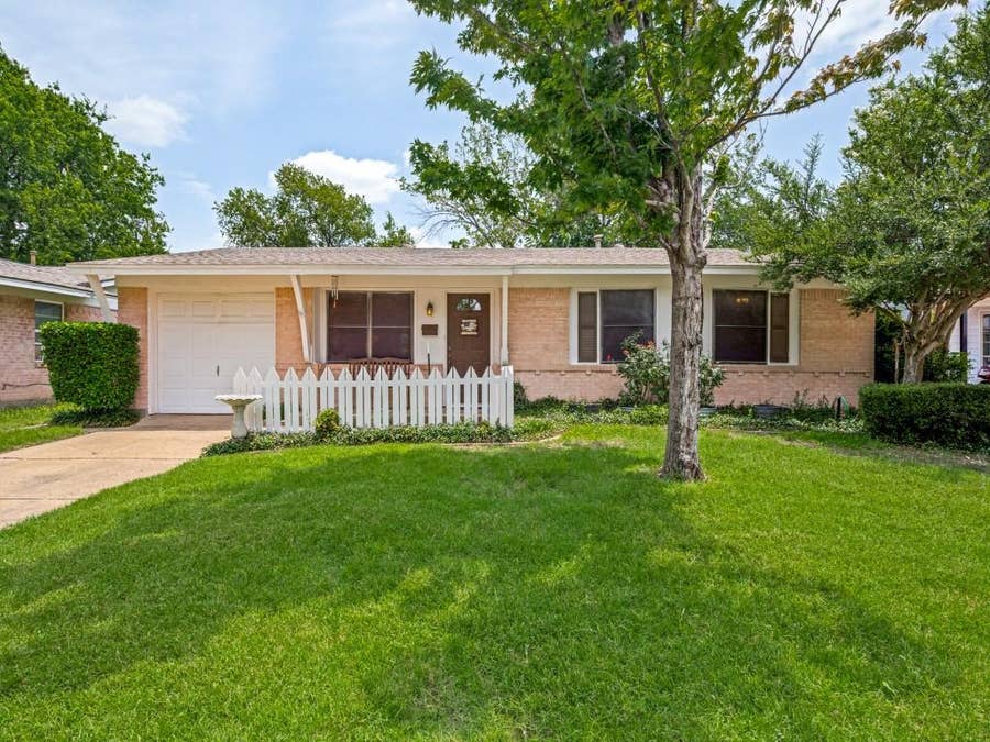 Property photo for 1604 Pleasant Run Road, Carrollton, TX