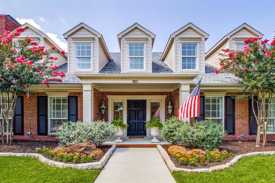 Property photo for 5023 Spyglass Drive, Dallas, TX