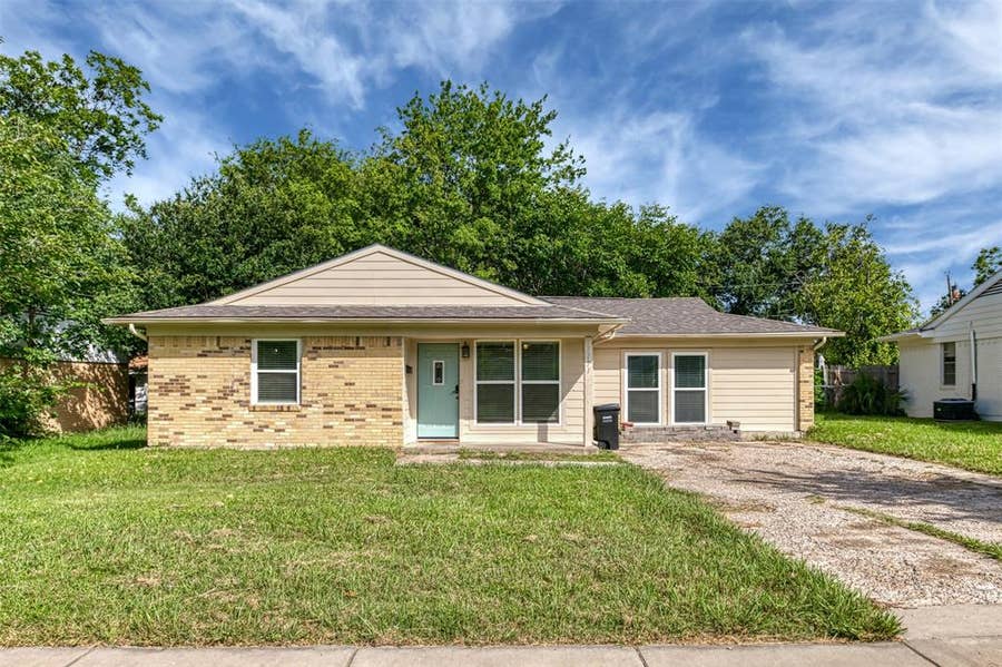 Property photo for 3351 Caracas Drive, Mesquite, TX