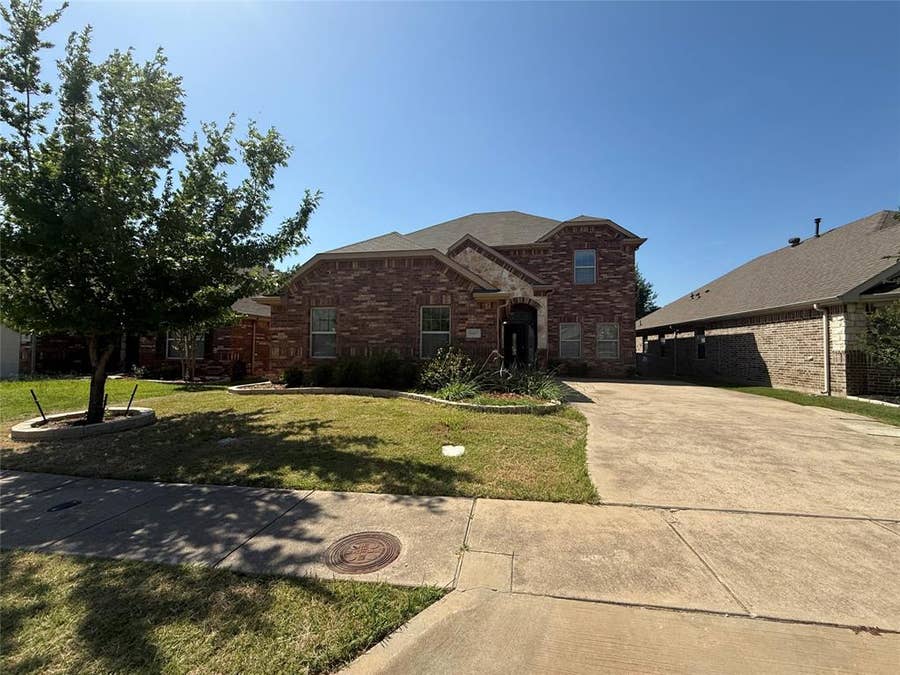 Property photo for 5667 Mountain Hollow Drive, Dallas, TX