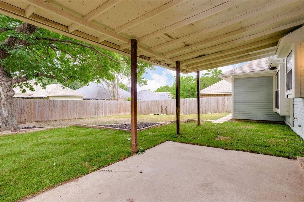 1230 Castleman Drive, Cedar Hill, TX 75104 1230 Castleman Drive, Cedar Hill, TX 75104
