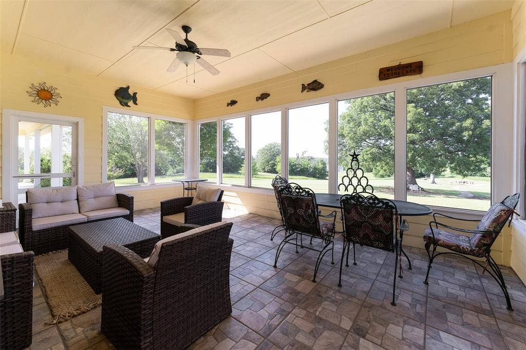 5270 Saddle Ridge Court, Athens, TX 75752 5270 Saddle Ridge Court, Athens, TX 75752