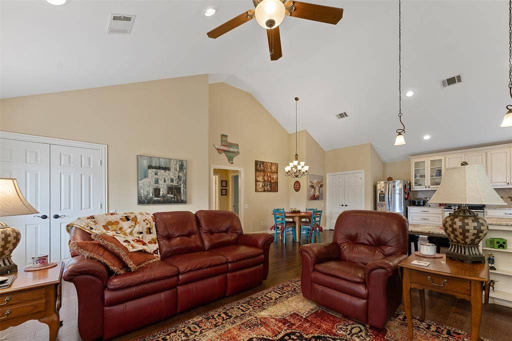 5270 Saddle Ridge Court, Athens, TX 75752 5270 Saddle Ridge Court, Athens, TX 75752