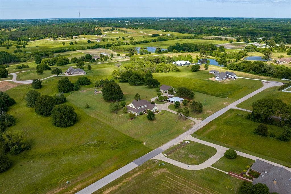 5270 Saddle Ridge Court, Athens, TX 75752 5270 Saddle Ridge Court, Athens, TX 75752