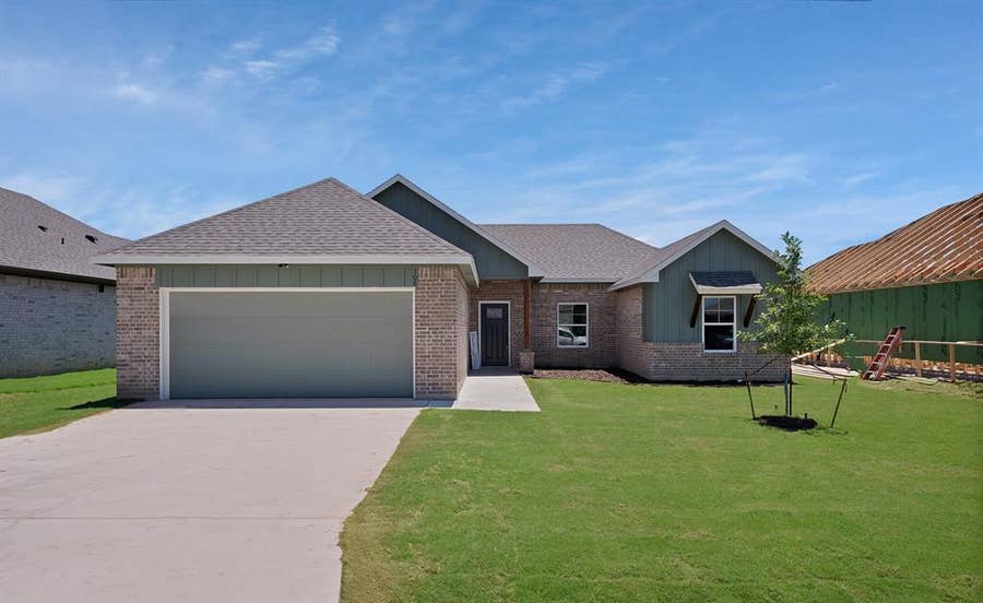 Property photo for 109 Panther Loop, Mabank, TX