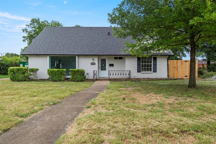Property photo for 6830 Golf Hill Drive, Dallas, TX