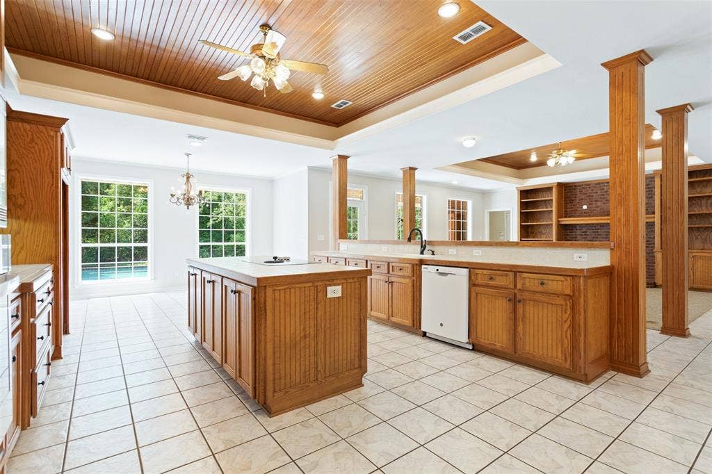17681 Huckleberry Circle, Lindale, TX 75771 17681 Huckleberry Circle, Lindale, TX 75771