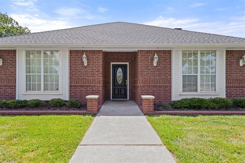 17681 Huckleberry Circle, Lindale, TX 75771 17681 Huckleberry Circle, Lindale, TX 75771