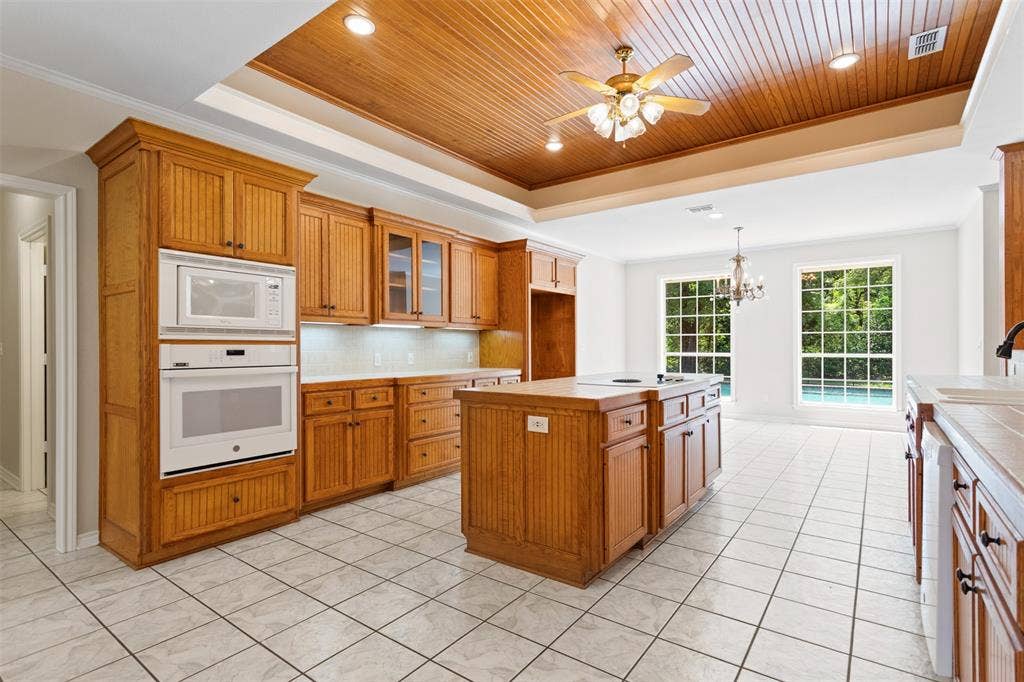 17681 Huckleberry Circle, Lindale, TX 75771 17681 Huckleberry Circle, Lindale, TX 75771