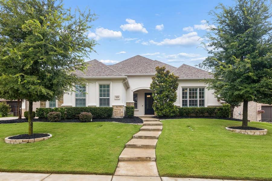 Property photo for 820 Shackleford Lane, Prosper, TX