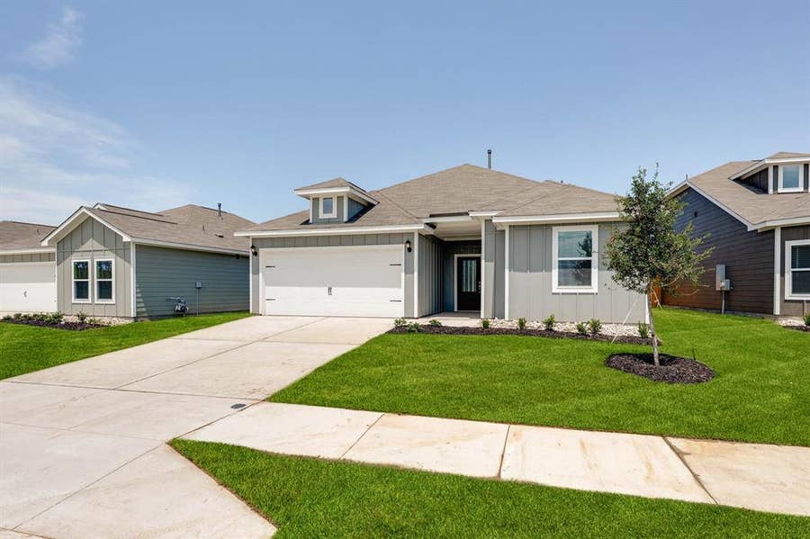 Property photo for 1305 Helca Drive, Fort Worth, TX