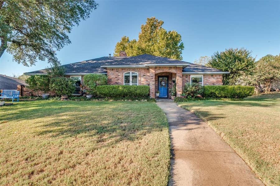 Property photo for 722 Corinthian Place, Duncanville, TX