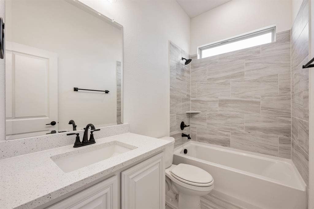 200 Sweetwater Drive, Commerce, TX 75428 200 Sweetwater Drive, Commerce, TX 75428