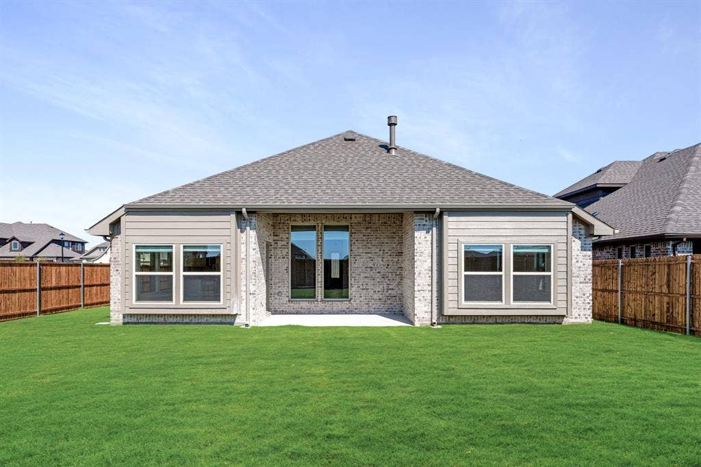 200 Sweetwater Drive, Commerce, TX 75428 200 Sweetwater Drive, Commerce, TX 75428