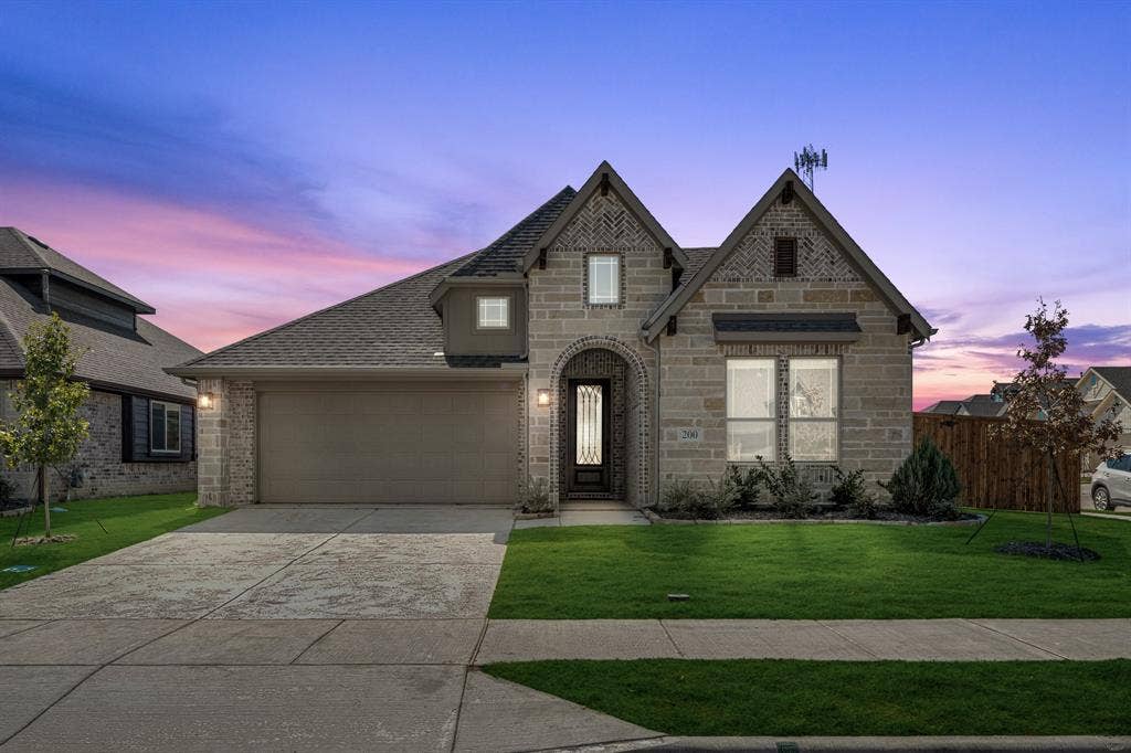 200 Sweetwater Drive, Commerce, TX 75428 200 Sweetwater Drive, Commerce, TX 75428