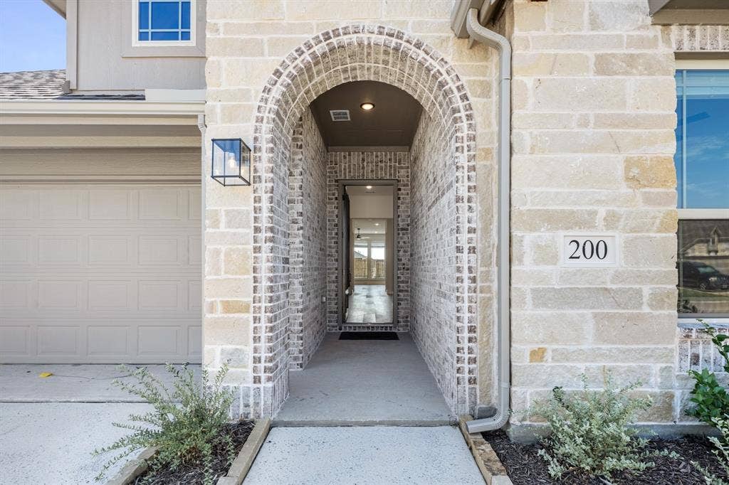 200 Sweetwater Drive, Commerce, TX 75428 200 Sweetwater Drive, Commerce, TX 75428