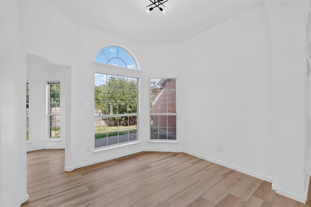 5203 Alta Vista Lane, Arlington, TX 76017 5203 Alta Vista Lane, Arlington, TX 76017