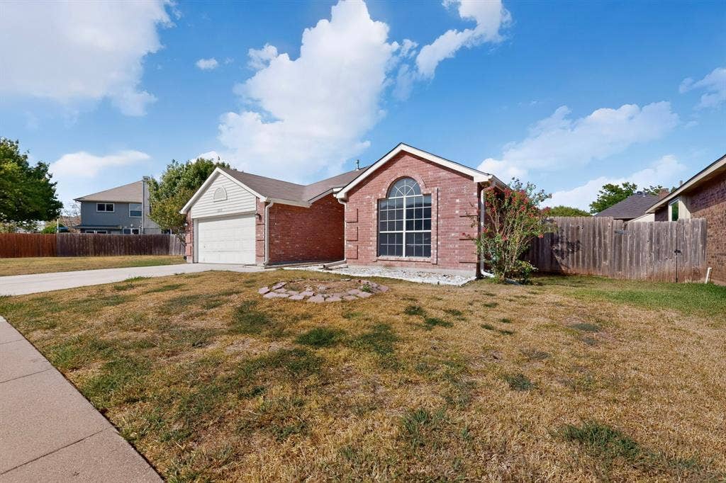 5203 Alta Vista Lane, Arlington, TX 76017 5203 Alta Vista Lane, Arlington, TX 76017