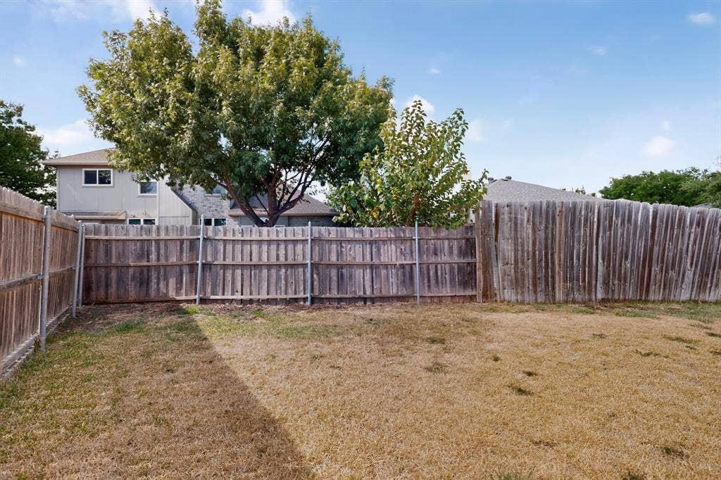 5203 Alta Vista Lane, Arlington, TX 76017 5203 Alta Vista Lane, Arlington, TX 76017