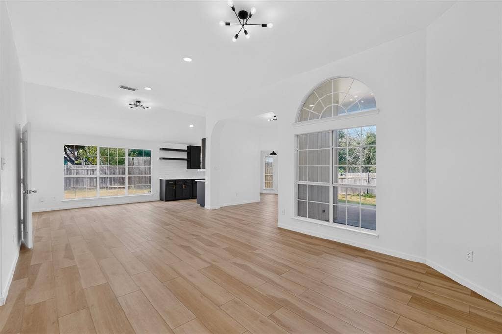 5203 Alta Vista Lane, Arlington, TX 76017 5203 Alta Vista Lane, Arlington, TX 76017