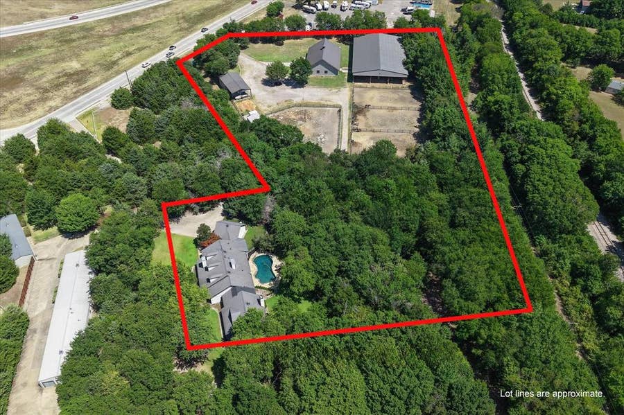 Property photo for 1606 Sam Rayburn Highway, Melissa, TX