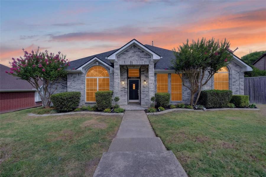 Property photo for 2409 Katherine Drive, Rowlett, TX