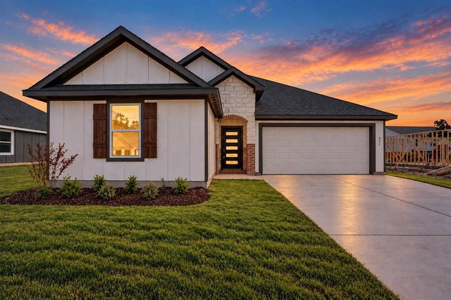 Property photo for 452 Peace Lily Way, Tolar, TX
