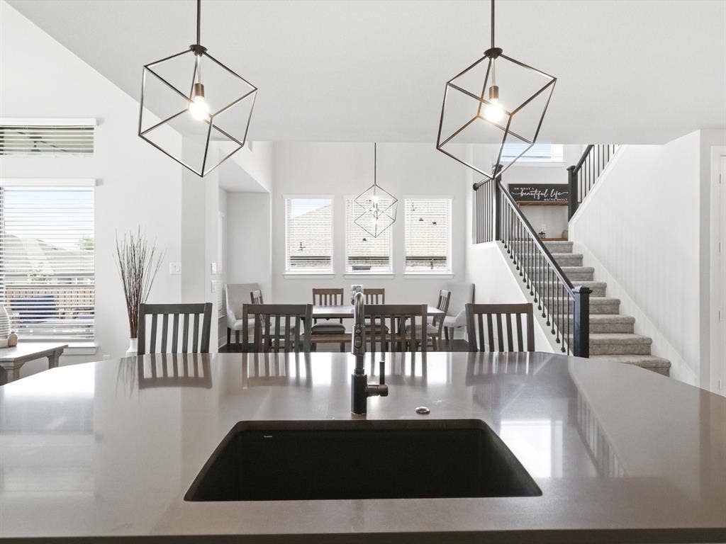 603 Crystal View Drive, Mansfield, TX 76063 603 Crystal View Drive, Mansfield, TX 76063