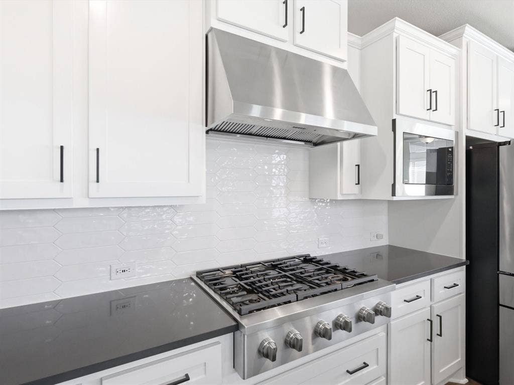 603 Crystal View Drive, Mansfield, TX 76063 603 Crystal View Drive, Mansfield, TX 76063