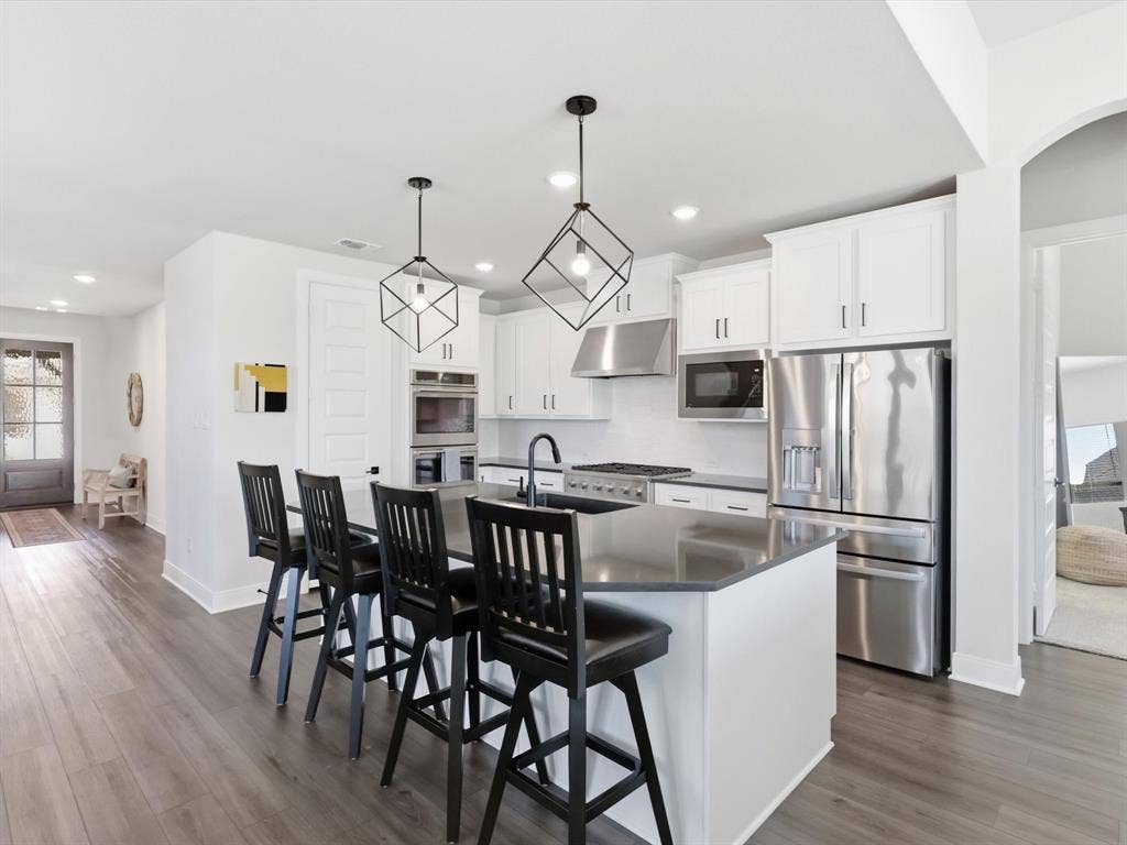 603 Crystal View Drive, Mansfield, TX 76063 603 Crystal View Drive, Mansfield, TX 76063