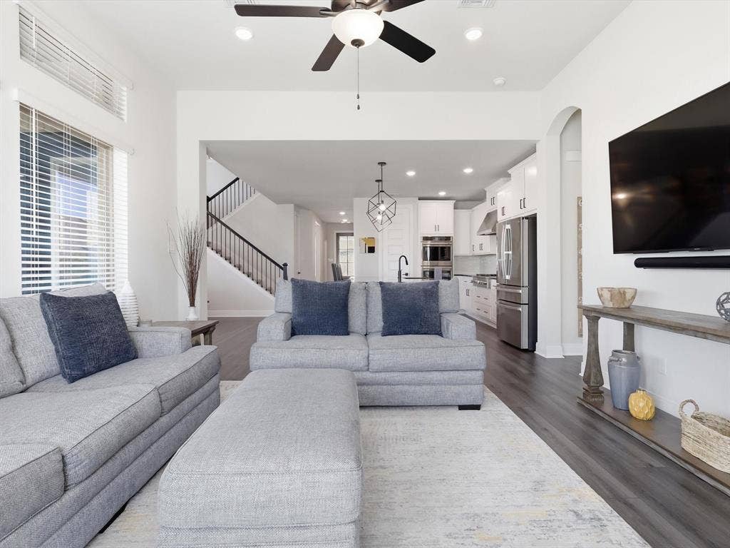 603 Crystal View Drive, Mansfield, TX 76063 603 Crystal View Drive, Mansfield, TX 76063