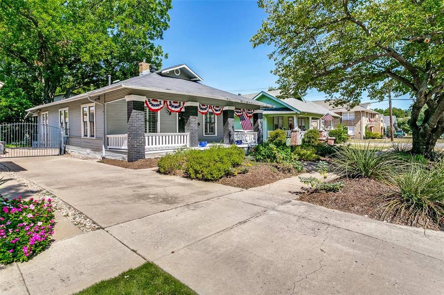 Property photo for 2004 Fairmount Avenue, Fort Worth, TX