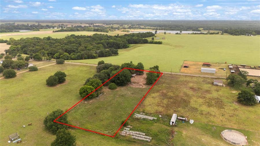 Property photo for 23480 C County Road 4118, Lindale, TX