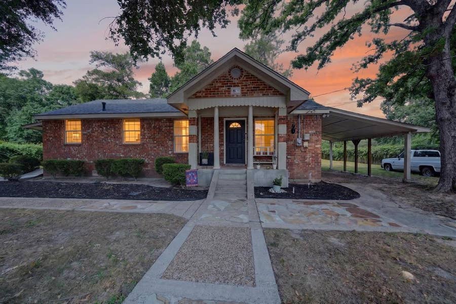 Property photo for 810 Edna Street, Athens, TX