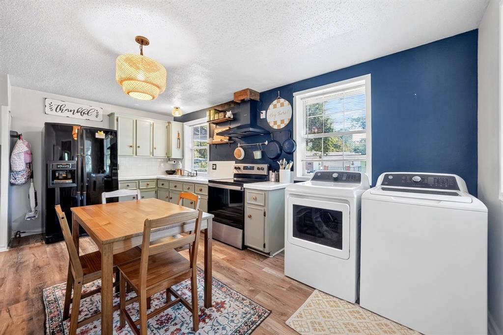 810 Edna Street, Athens, TX 75751 810 Edna Street, Athens, TX 75751