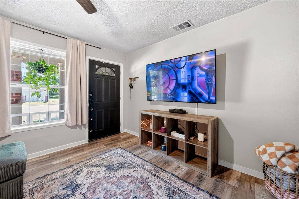 810 Edna Street, Athens, TX 75751 810 Edna Street, Athens, TX 75751