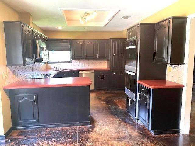 1117 Hillside Drive, Athens, TX 75751