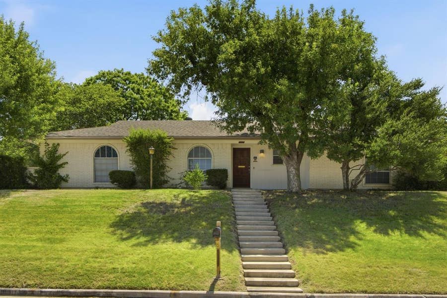 Property photo for 4128 Arroyo Trail, Lake Worth, TX
